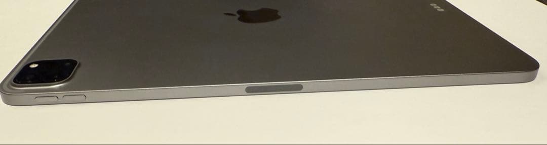 11インチiPad Pro(第4世代)Wi-Fi 128GB スペースグレイ