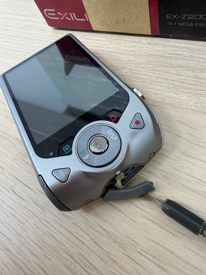 CASIO EXILIM EX-Z2000 デジタルカメラ