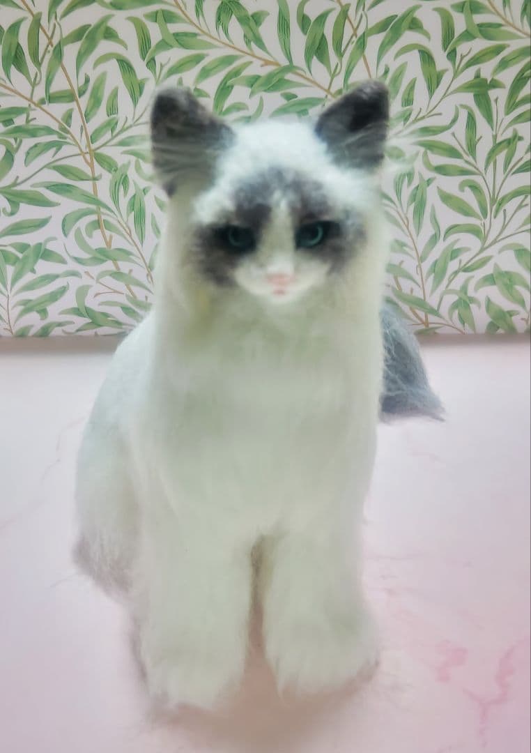 羊毛フェルト 　猫 　ラグドール 置物　観賞用