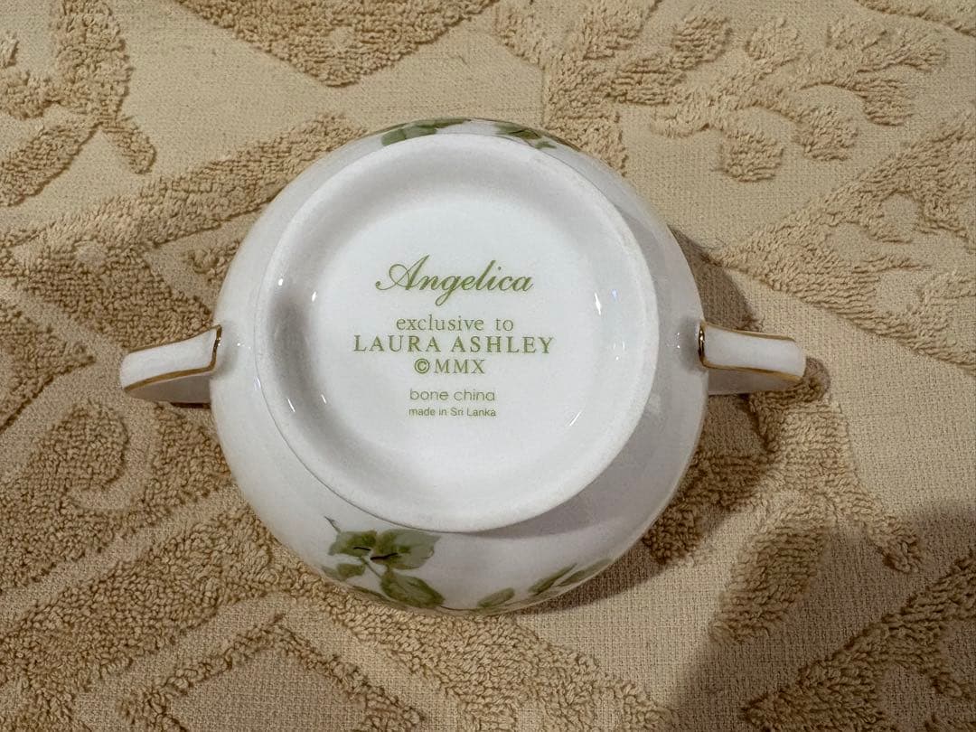 ローラアシュレイ　カップ&ソーサー、プレート、シュガーポット、クリーマー　未使用