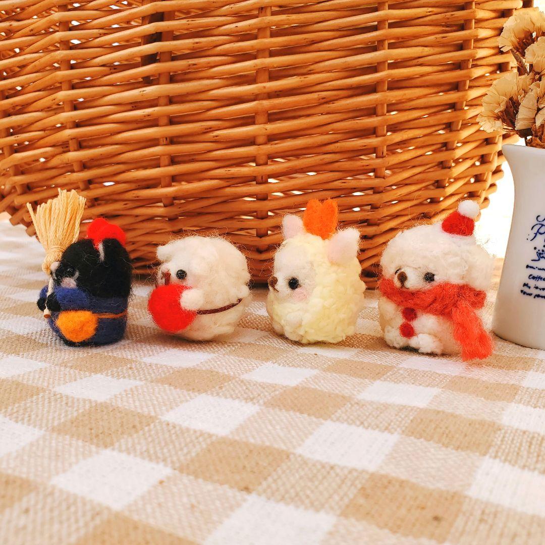 みみ　羊毛フェルト　ハリネズミ　羊 チワワ　マルチーズ　トイプードル　黒猫