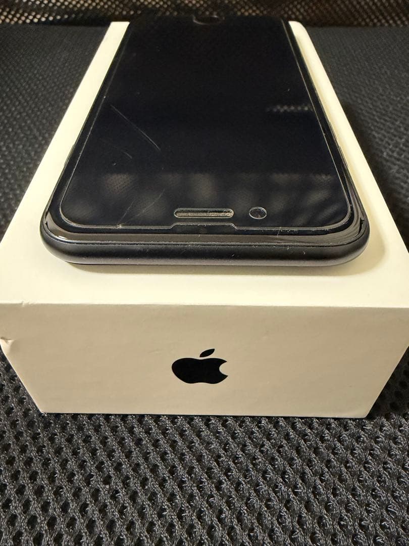 iPhone 7 32GB SIMフリーブラック 本体 付属品付き