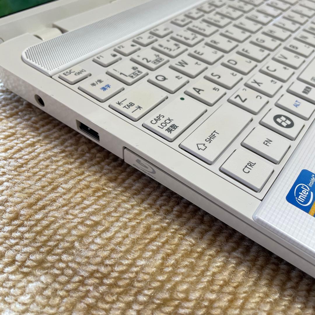 Core i7！Windows10pro BD搭載ノートパソコン　東芝T552