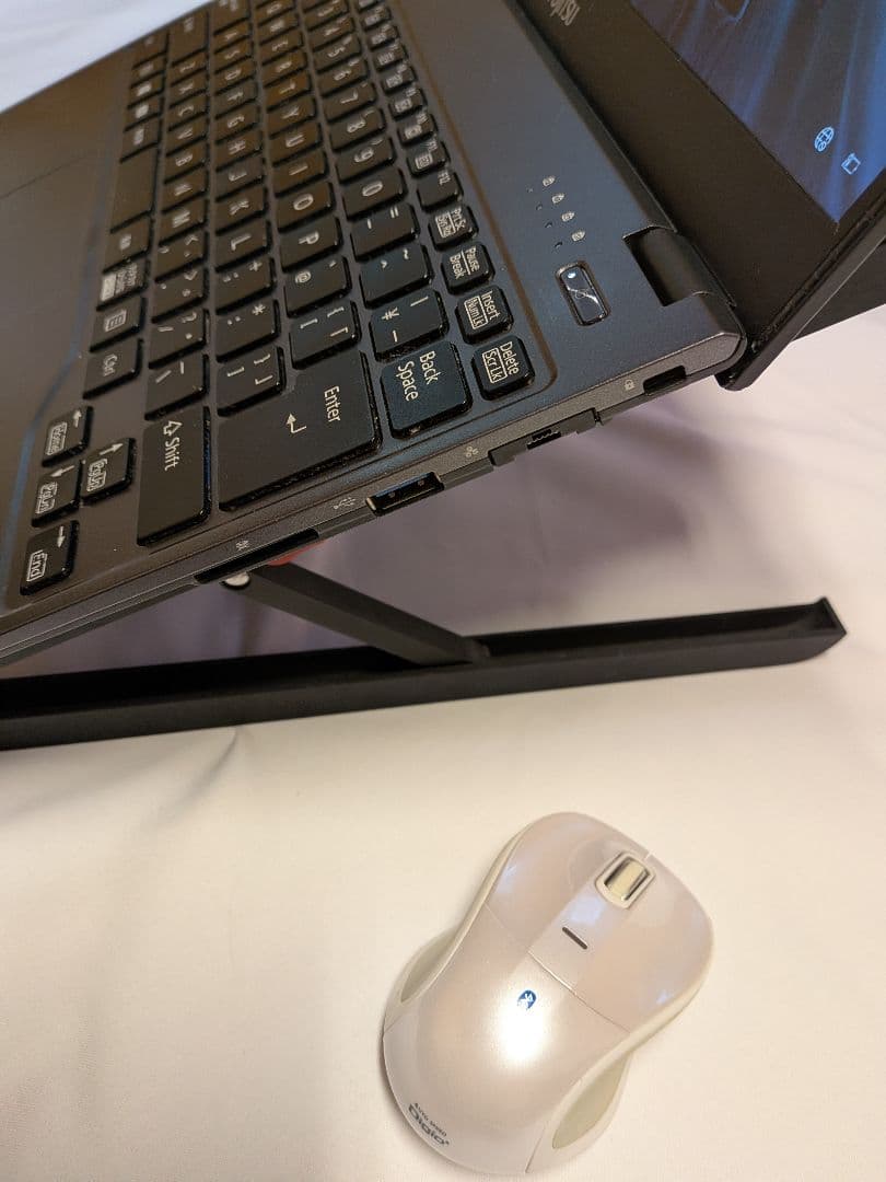 すぐ使える ノートPC i3 SSD128GB メモリ4GB 付属品あり