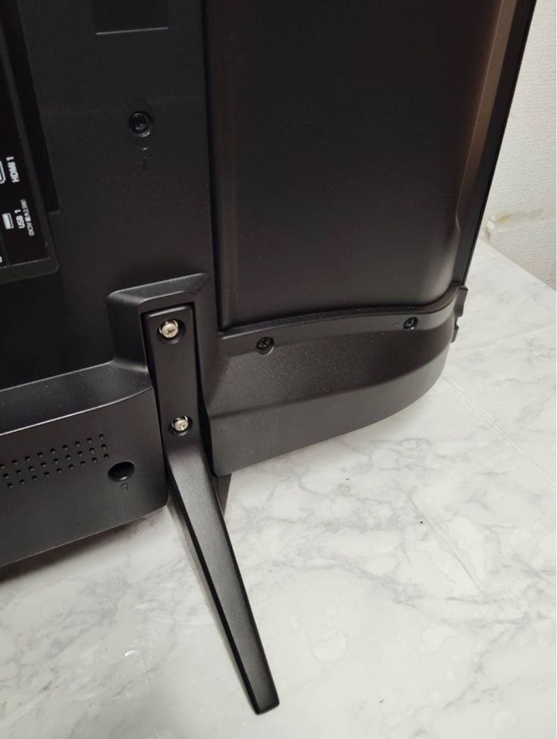 即日受渡❣️全国送料込DMM65V型4K液晶モニターHDR対応スピーカーリモコン