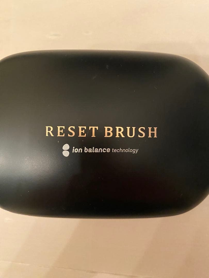 ヘアアイロン RESET BRUSH ion balance technology