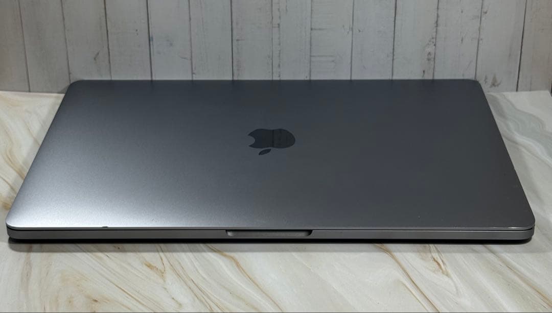 Apple MacBook Pro 13（2016/2017 ?）― ジャンク品