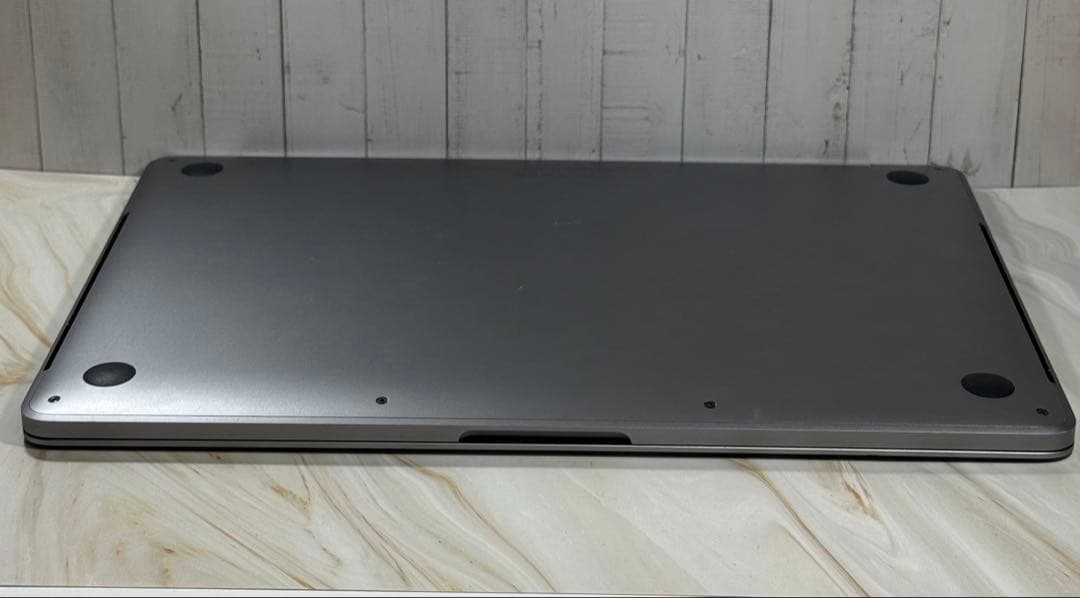 Apple MacBook Pro 13（2016/2017 ?）― ジャンク品