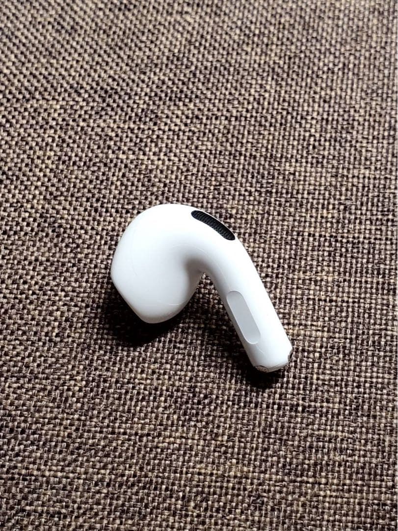 Apple AirPods 4世代 片耳 L 片方 左耳 708
