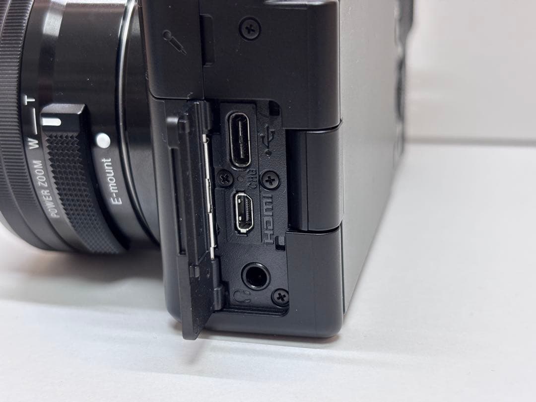 SONY デジタル一眼カメラ ZV-E10 超美品 SD付属 保証期間内！