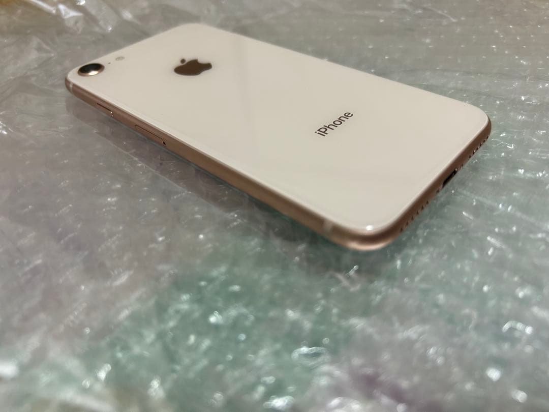 スマートフォン本体 iPhone8 64G