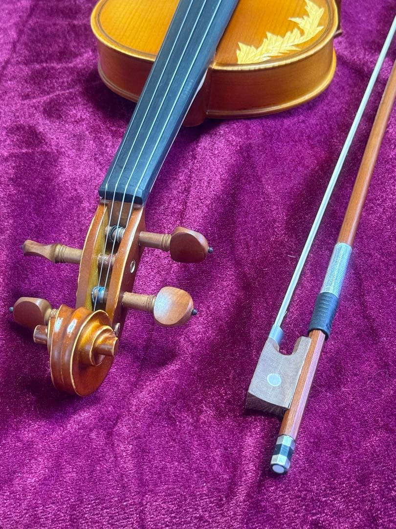 AV-608 バイオリン、パターン入りデザイン、ハンドメイド、専用ケース付き