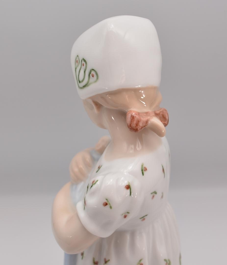 メアリーと人形　＃1721　No.6　★B＆Gロイヤルコペンハーゲン　デンマーク