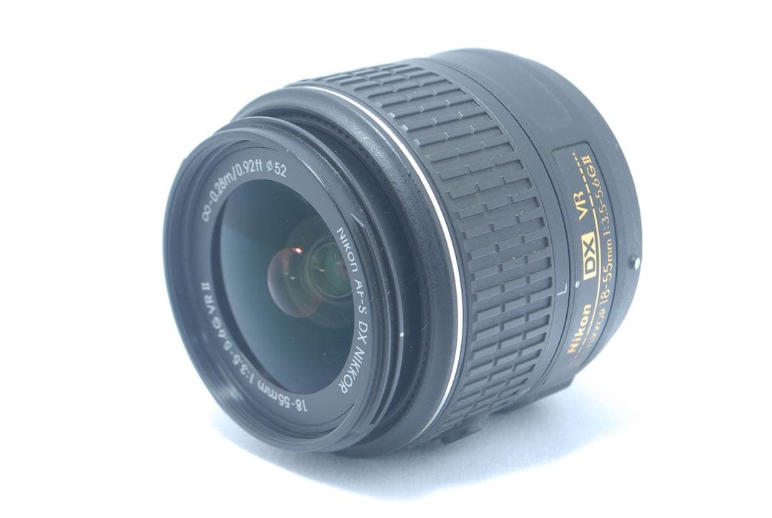 美品✨ ニコン 一眼レフ 完動品 Nikon D3300☘️高画質 動画撮影 人気