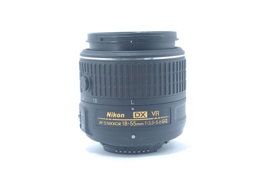 美品✨ ニコン 一眼レフ 完動品 Nikon D3300☘️高画質 動画撮影 人気