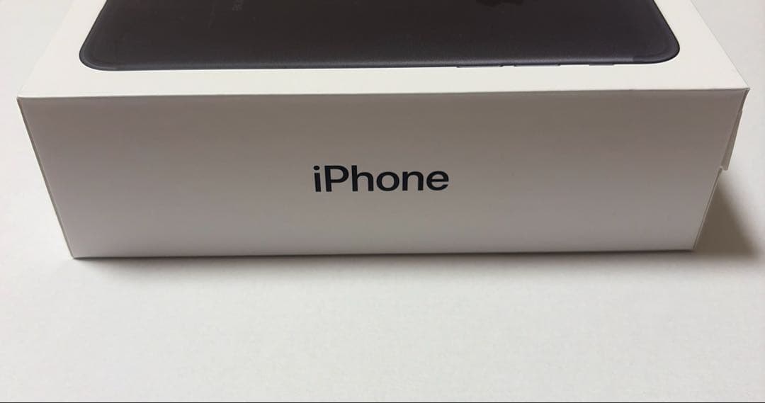 iPhone7 ブラック　32GB
