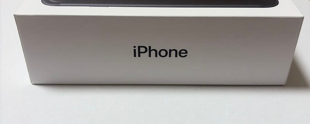 iPhone7 ブラック　32GB