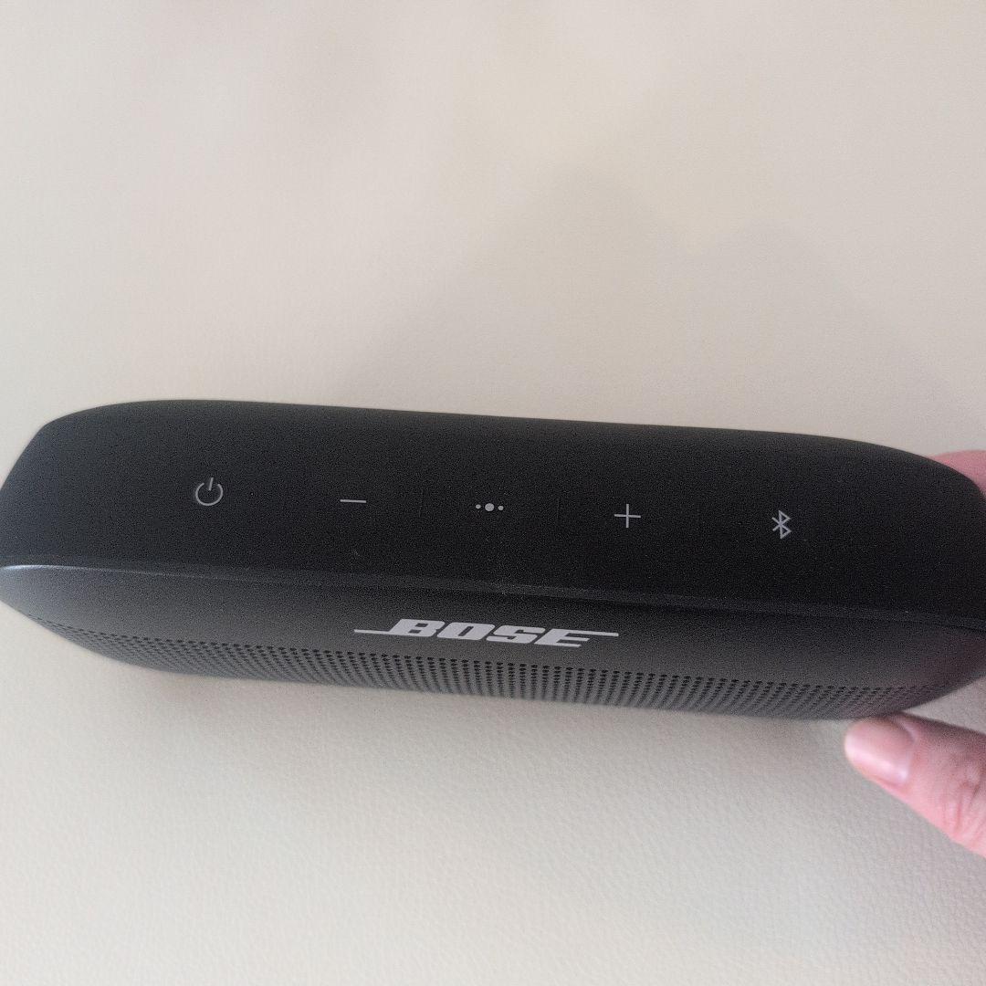 トゥーンです BOSE SOUNDLINK FLEX スピーカー超美品♪