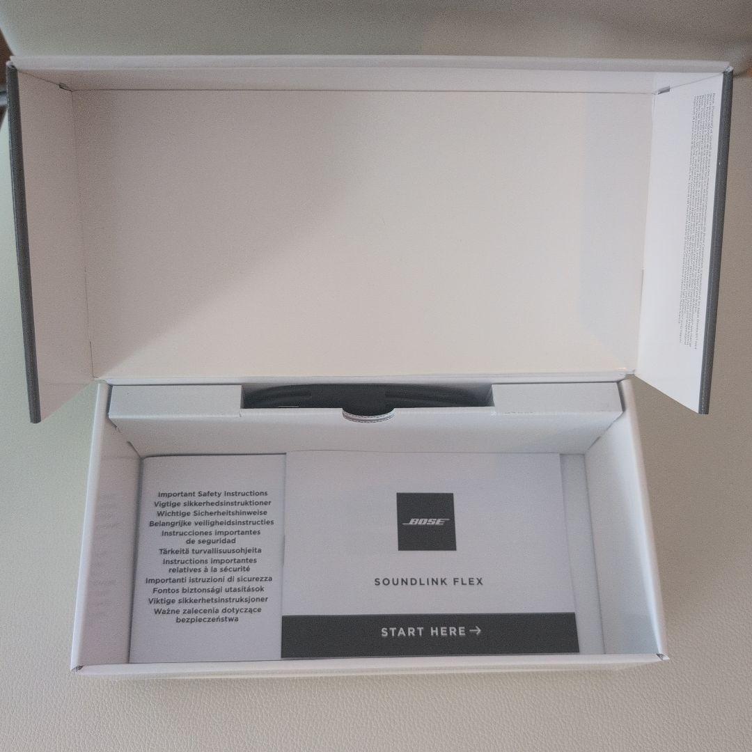 トゥーンです BOSE SOUNDLINK FLEX スピーカー超美品♪