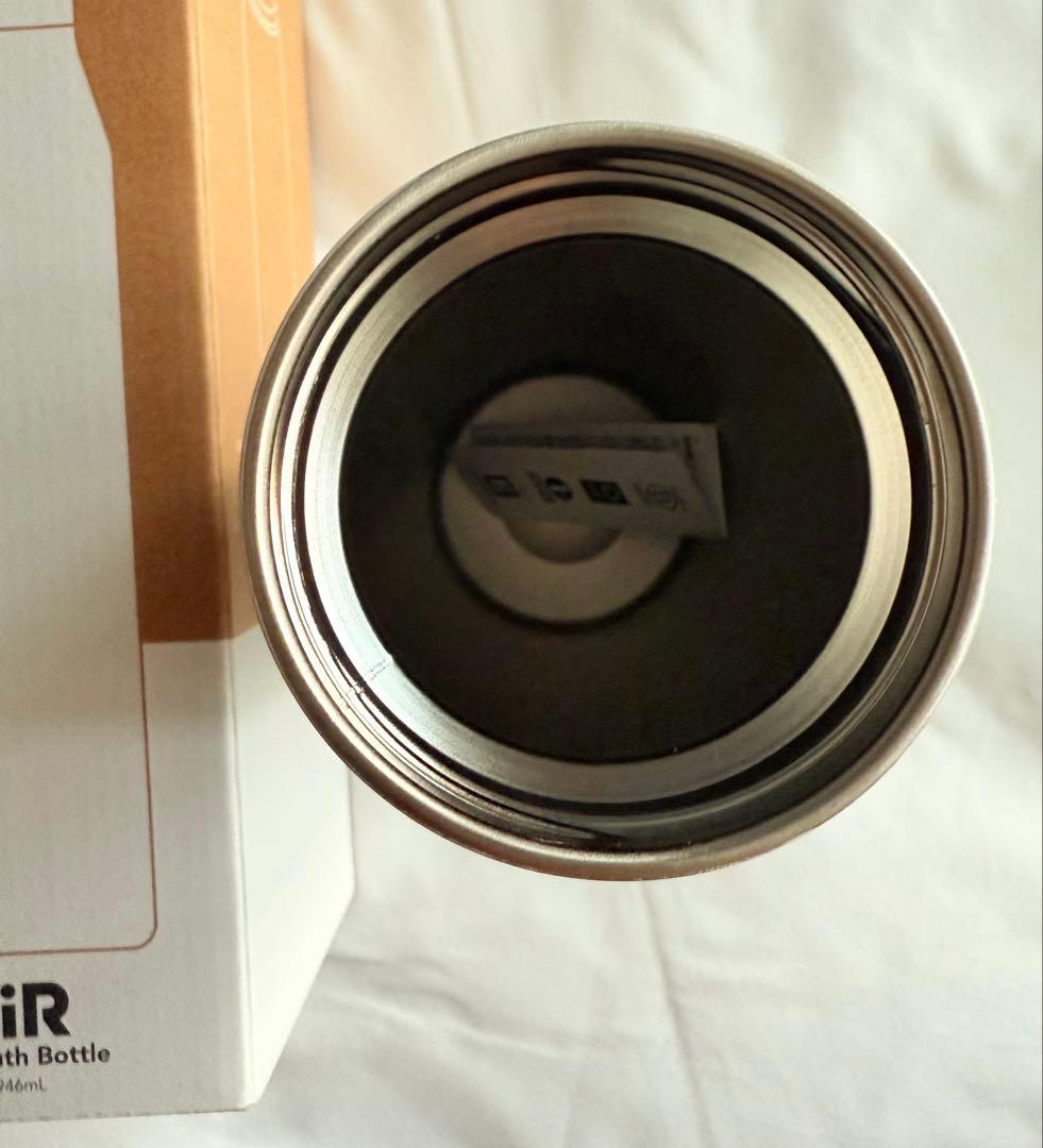 【新品未使用】パタゴニア×MiiRコラボ　ホノルル店限定　水筒（946ml）