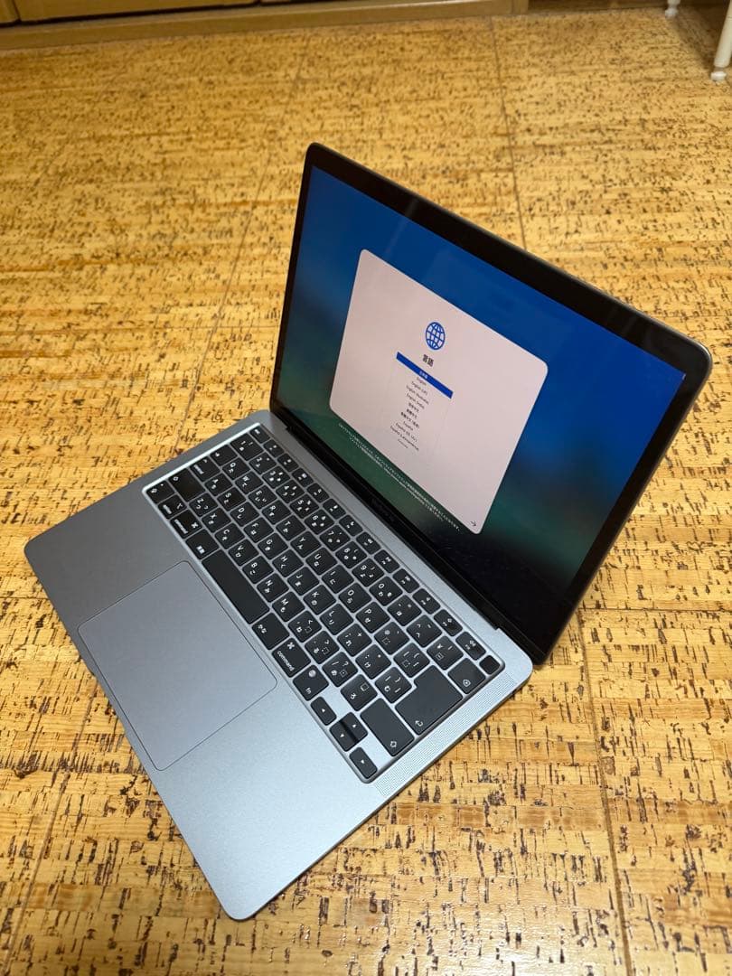 【ほぼ新品】MacBook Air M2020 8GB256 充放電回数1回