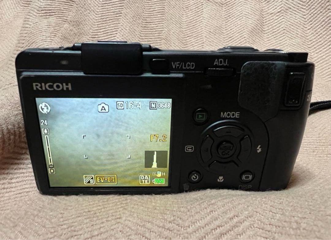 RICOH リコー　Caplio GX100 デジタルカメラ