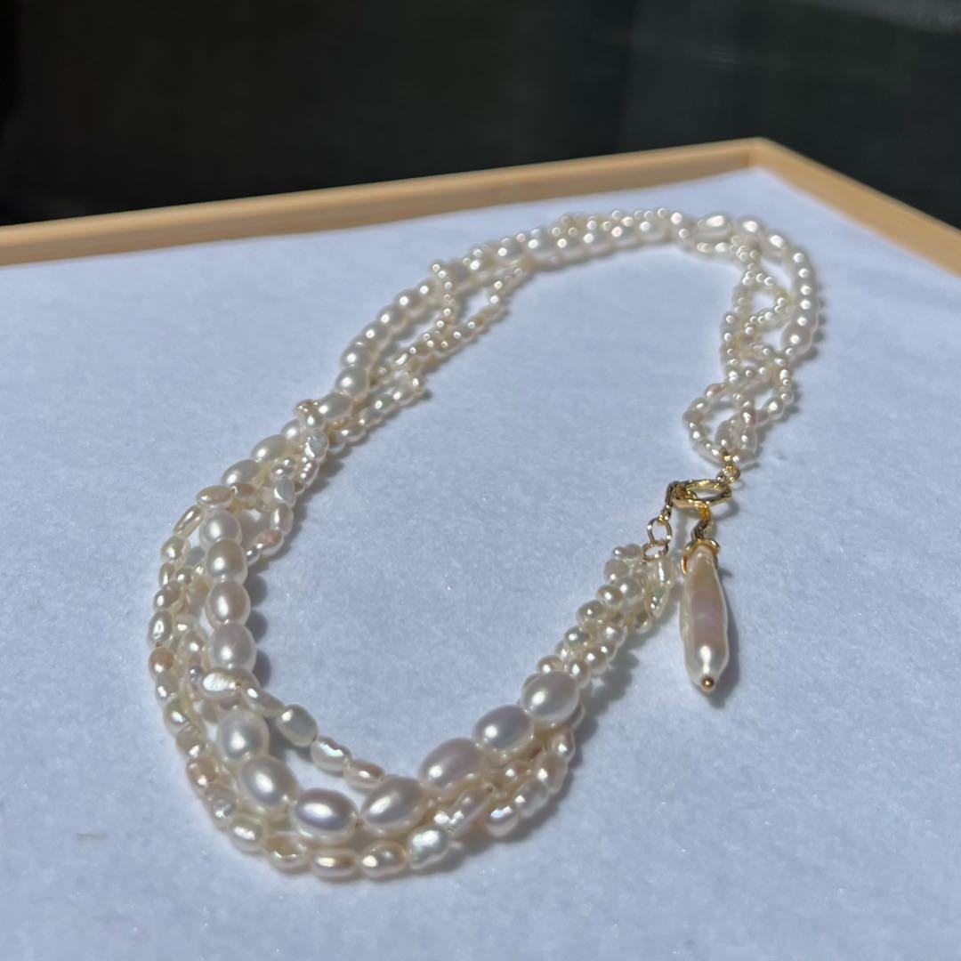 ツイストパールネックレス　パールマンテルネックレス　3連捻りレイヤードネックレス