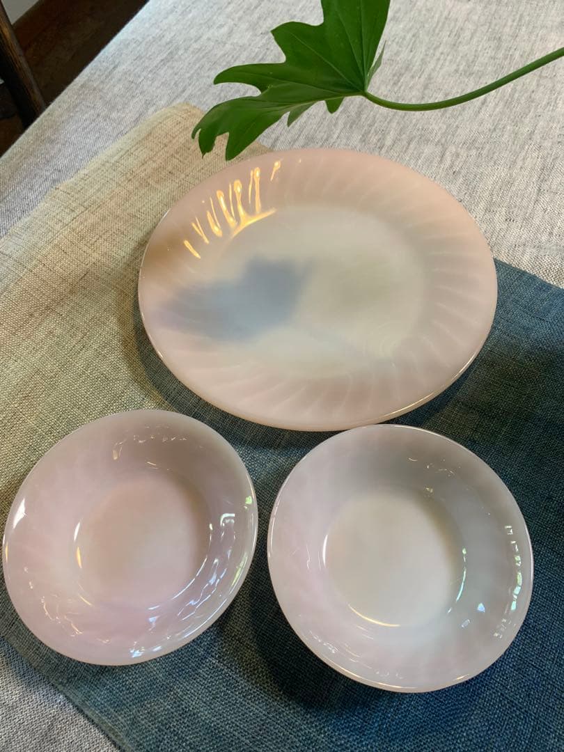 ファイヤーキング ピンクスワールプレート&ボウル2個セット　お買い得です。