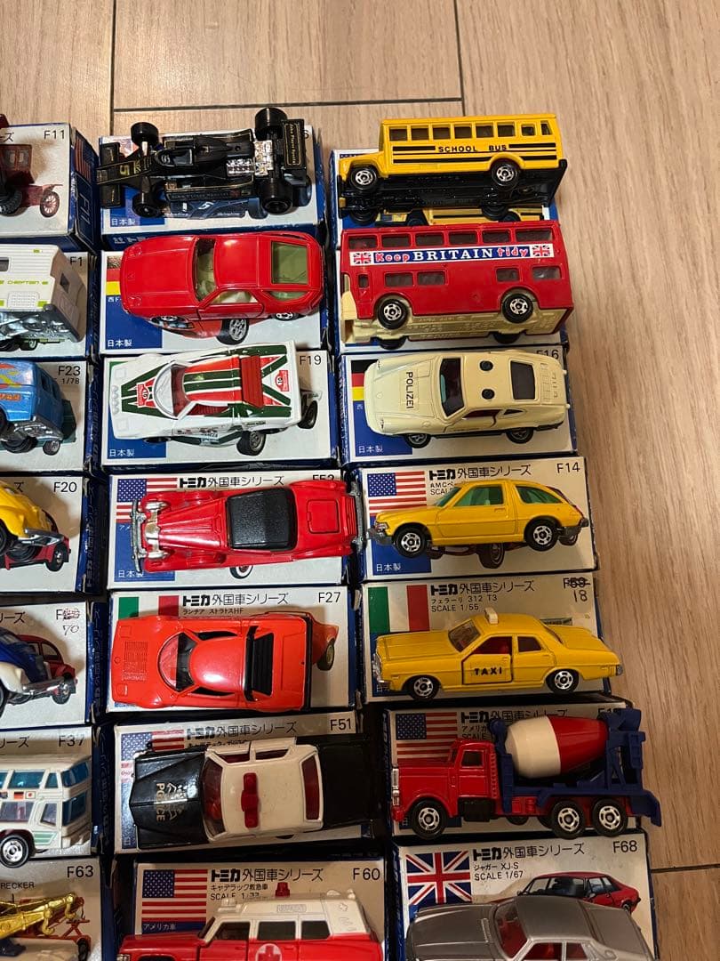 トミカ ミニカー 69個まとめ売り　　国産、青箱外車シリーズ