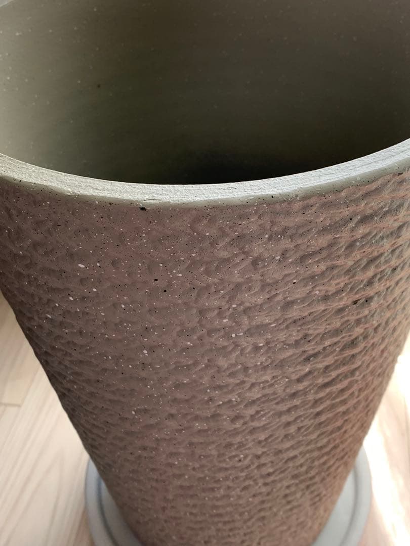 植木鉢高さ42cm 排水トレー付き　引き取り限定(板橋区)