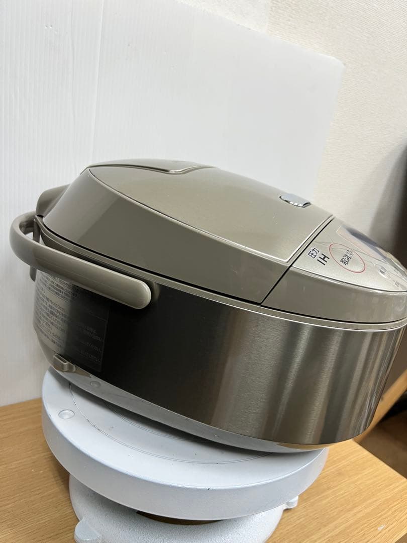 Panasonic 圧力IH 炊飯器 SR-PB101