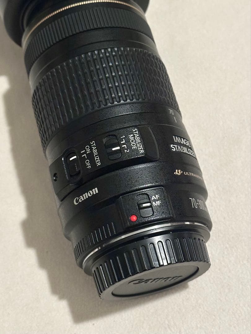 美品 Canon EF 70-300㎜ F4-5.6 IS USM ズームレンズ