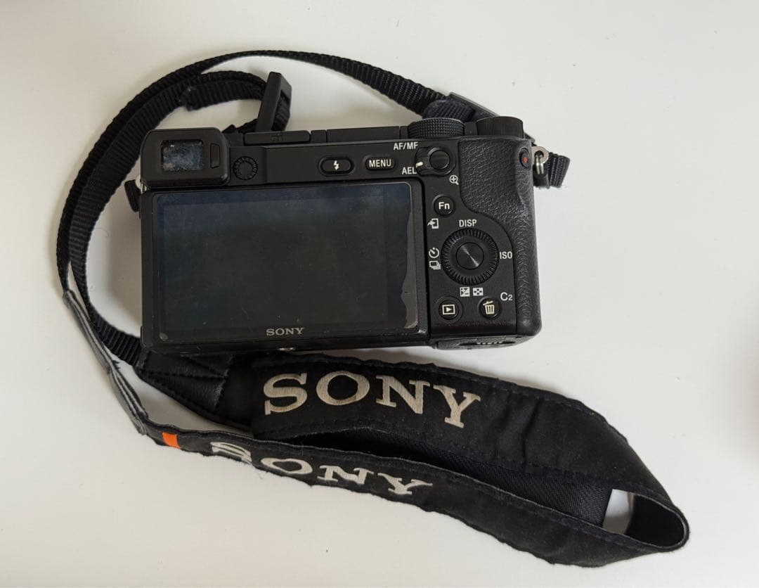 Sony Alpha 6400 (model ILCE‑6400/B)