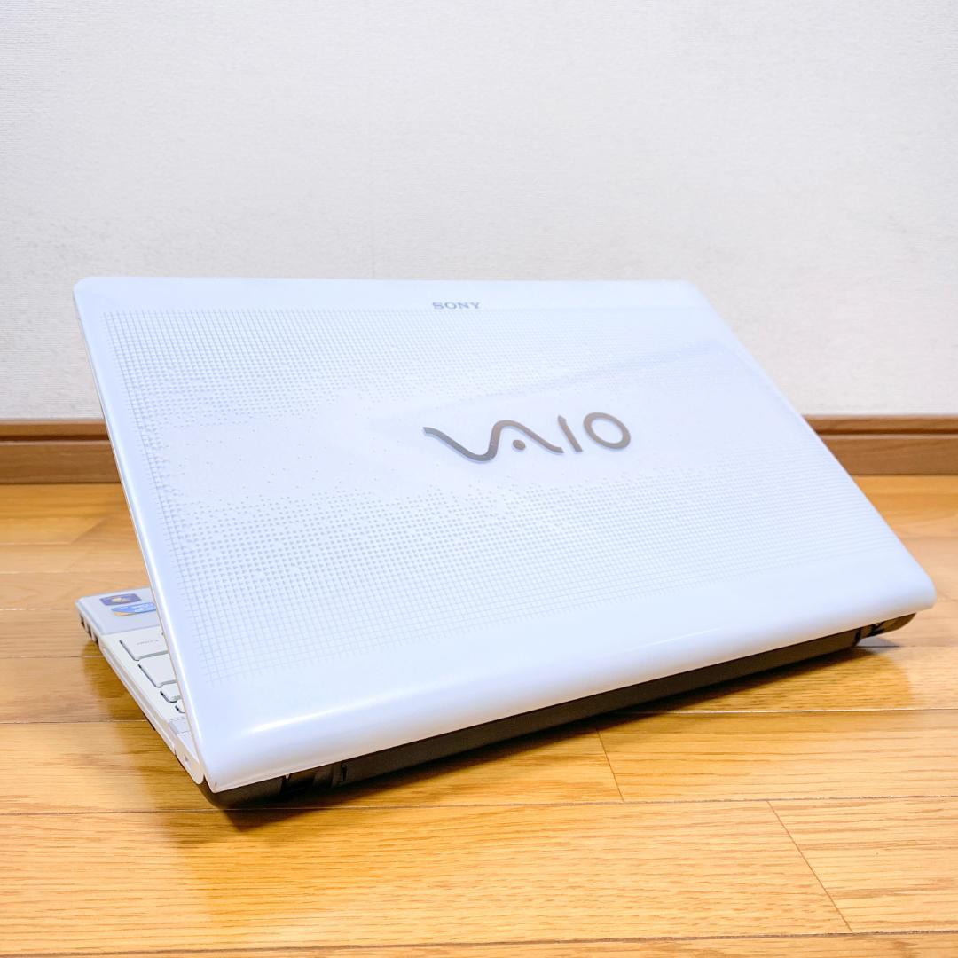 アップルパイ✨VAIOノートパソコン✨SSD240 i3 最新Win11