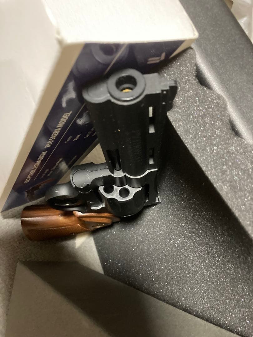 東京マルイ コルトパイソン 4インチ ガスガン リアルカート仕様　箱はタニオコバ