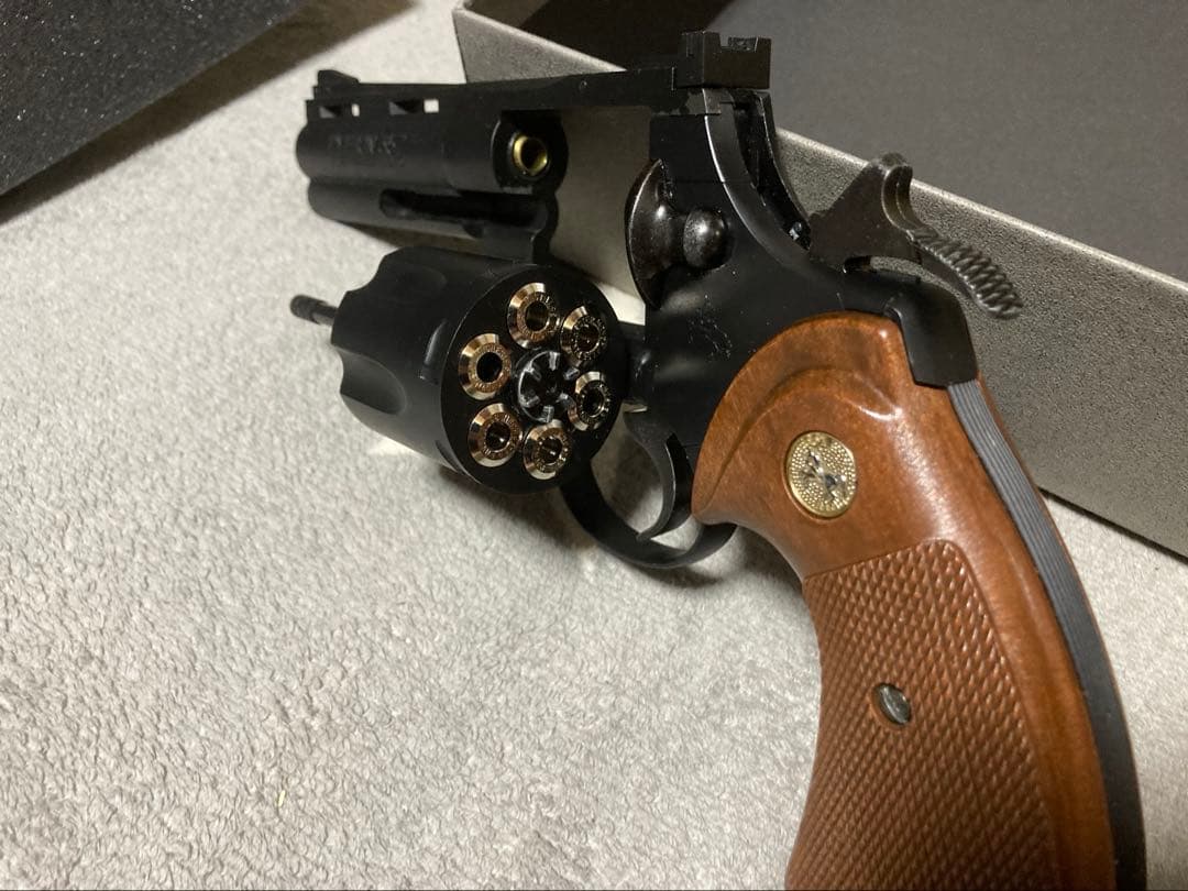 東京マルイ コルトパイソン 4インチ ガスガン リアルカート仕様　箱はタニオコバ