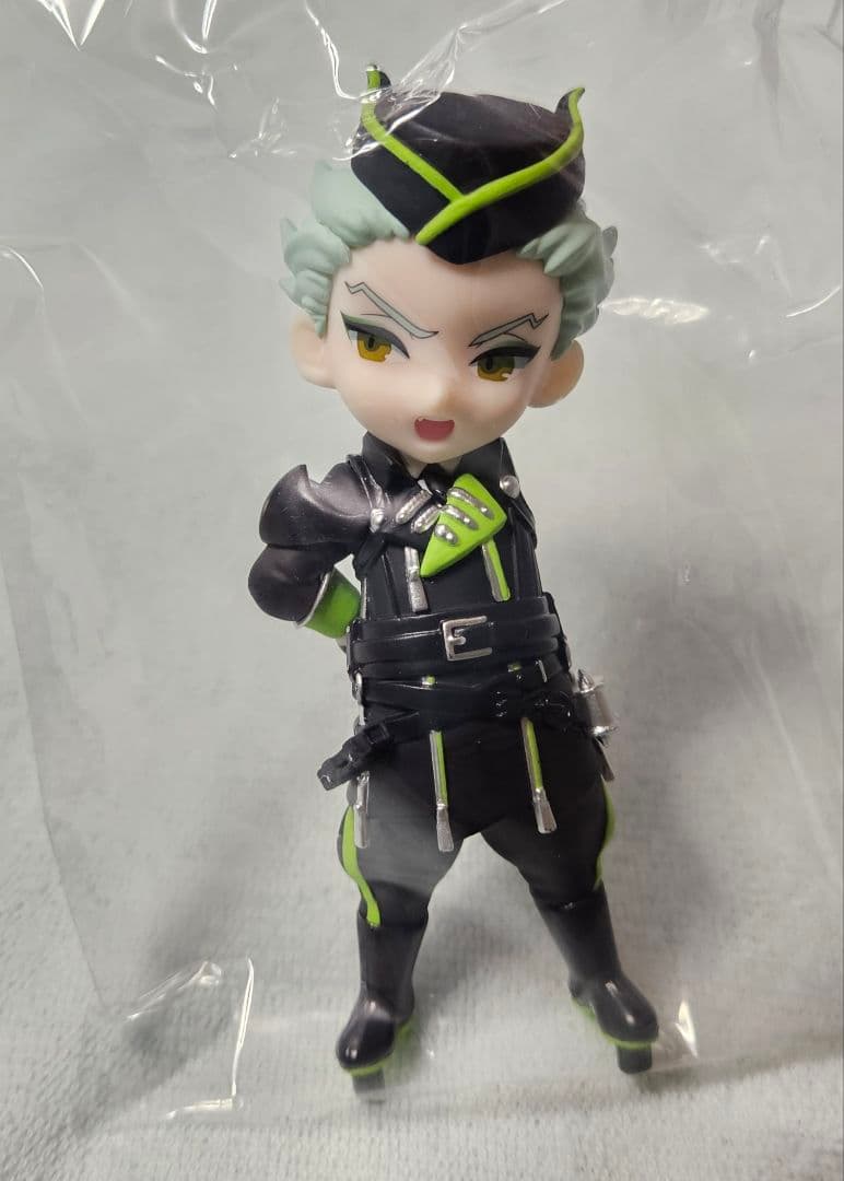 ツイステッドワンダーランド デフォルメフィギュア マレウス リリア セベク