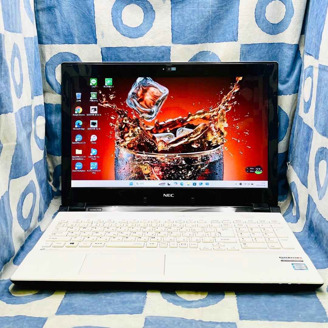 大容量1TBで快適☆人気白ノートパソコン♡ブルーレイ&カメラ！Windows11