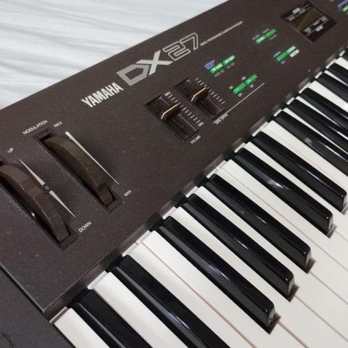 「 DX27 」YAMAHA・FM音源搭載デジタルシンセサイザー