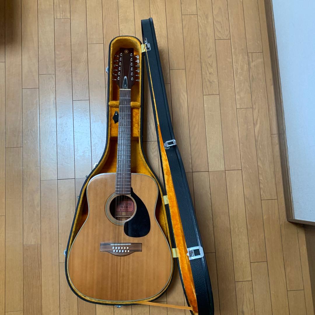 ジャパンヴィンテージ　YAMAHAFG 230赤ラベル　ロケットケース付き