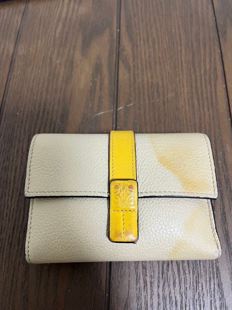 LOEWE バーティカル ウォレット スモール(ソフトグレインカーフ)