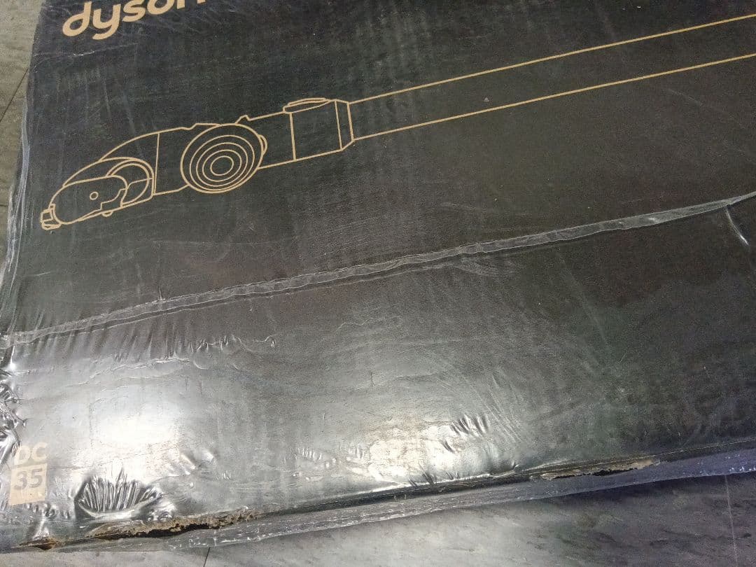 新品未開封 ダイソンDC35 Digital Slim v2コードレスクリーナー