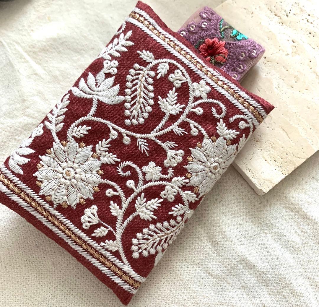【no.2】インド刺繍リボン ポケットティッシュケース　タグ付き