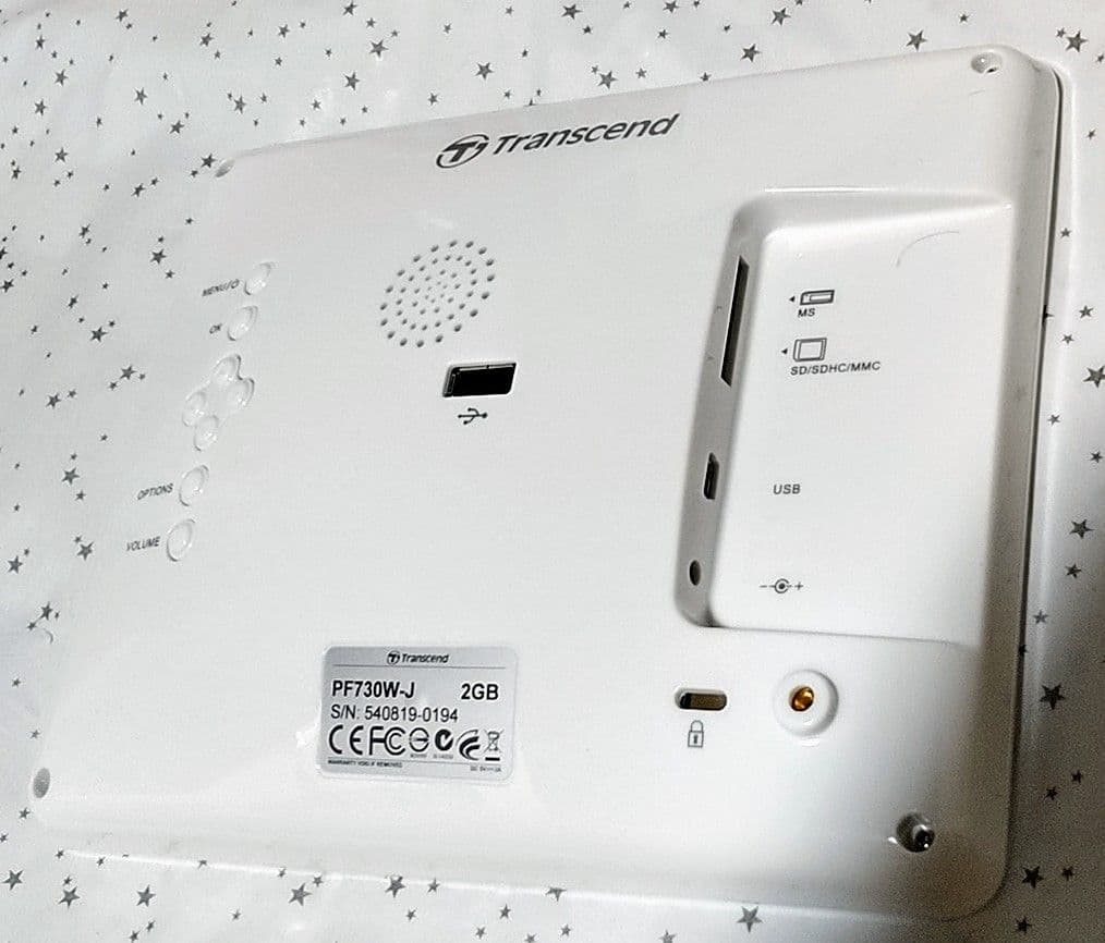 ★トランセンド 高性能 デジタルフォトフレーム 2GB PF730W-J 新品