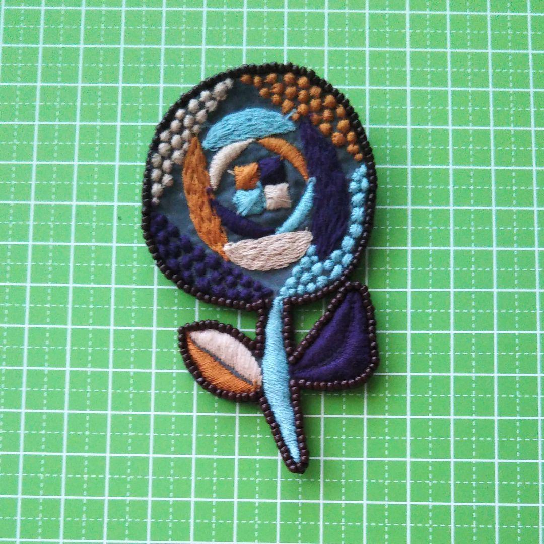 ⚠️もも8-105 ハンドメイド ブローチアクセサリー ミナペルホネン生地