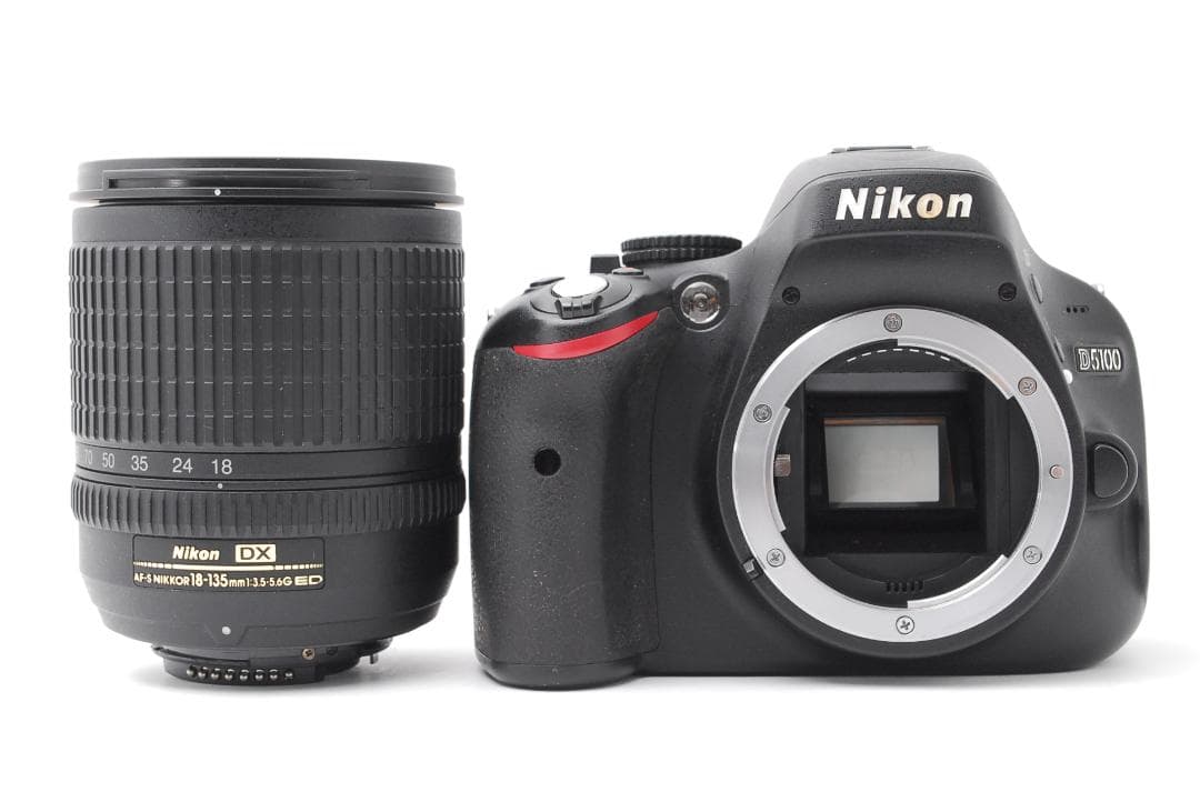 【新品級ショット数】Nikon D5100　スマホ転送　中望遠レンズ　自撮り