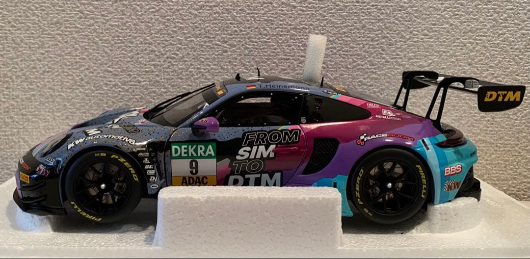 1/18 ポルシェ 911 GT3 R (992) DTM 2023