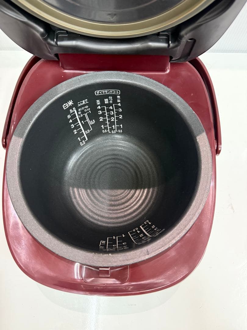 TOSHIBA 真空IH炊飯器 RC-10VRK（レッド）
