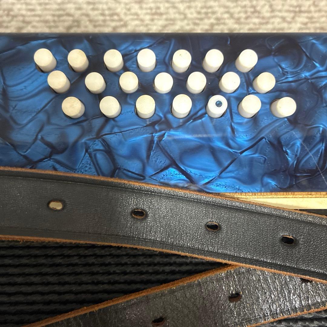 #お値下げ　トンボアコーディオン No.211 30鍵青黒マーブル　レトロ