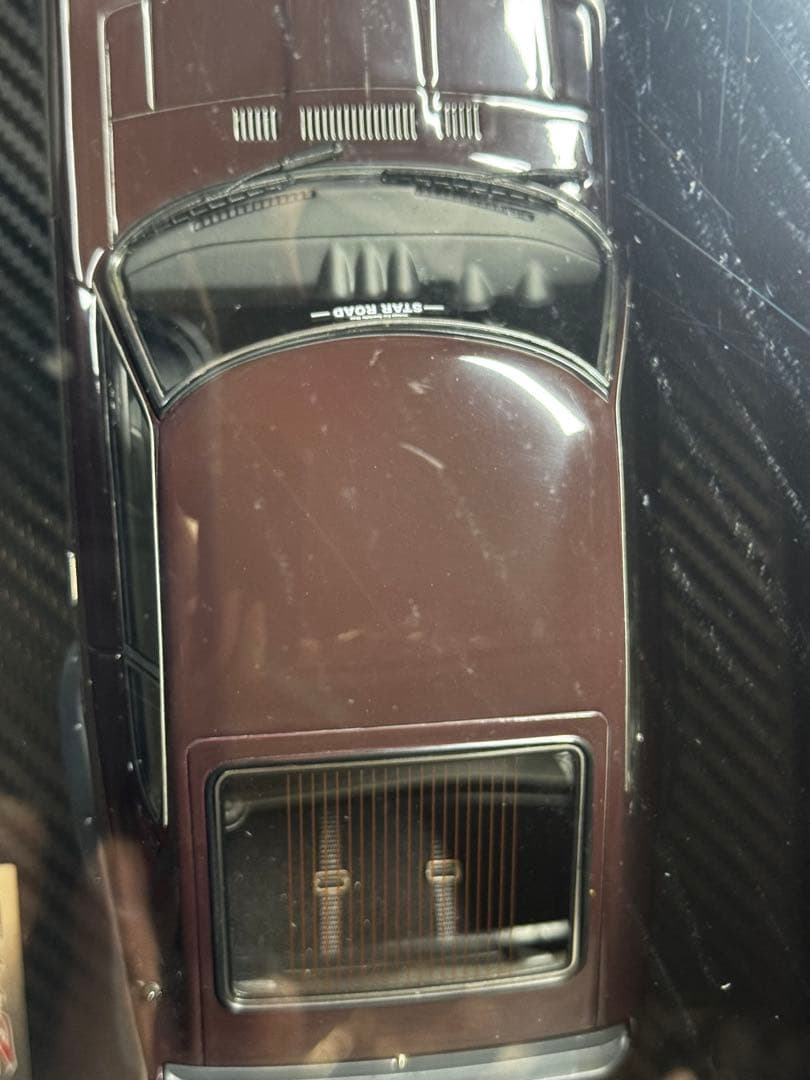 ミニカー Nissan Fairlody 240ZG (HS30) 1/18